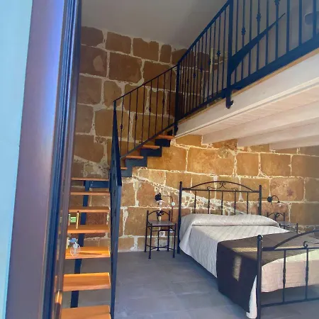 Morfeo Charming & Relax فندق مبيت وإفطار أفولا