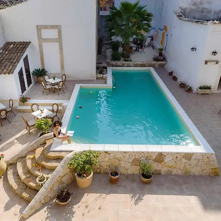 Bed & Breakfast Morfeo Charming & Relax 4*