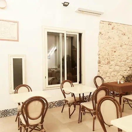 Morfeo Charming Rooms&relax Bed & Breakfast 2*