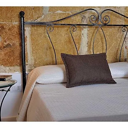 Bed & Breakfast Morfeo Charming & Relax Avola